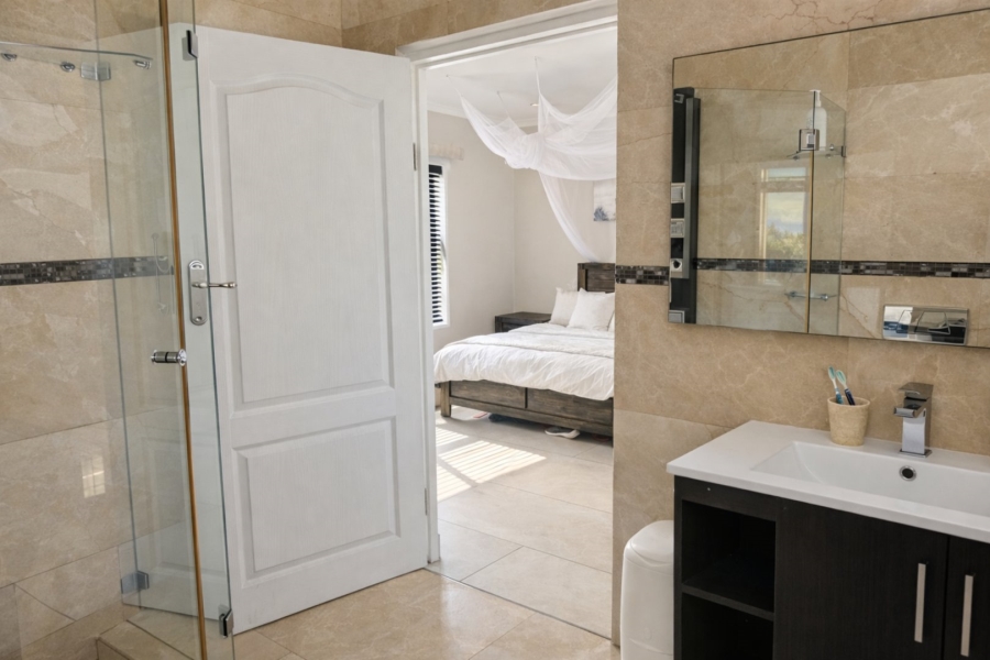 1 Bedroom Property for Sale in Flamingo Vlei Western Cape